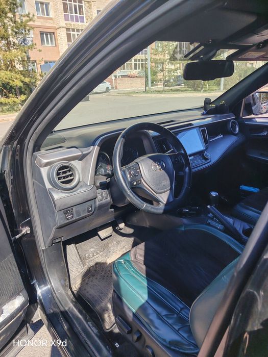 Продам Toyota RAV 4