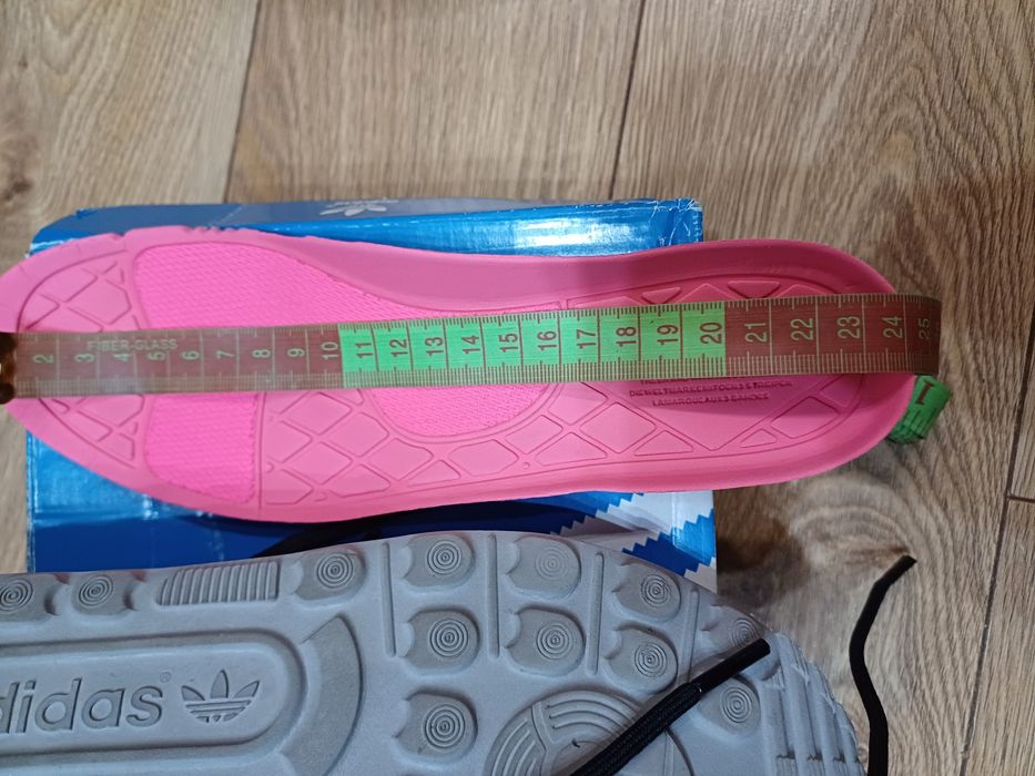 Маратонки Adidas originals