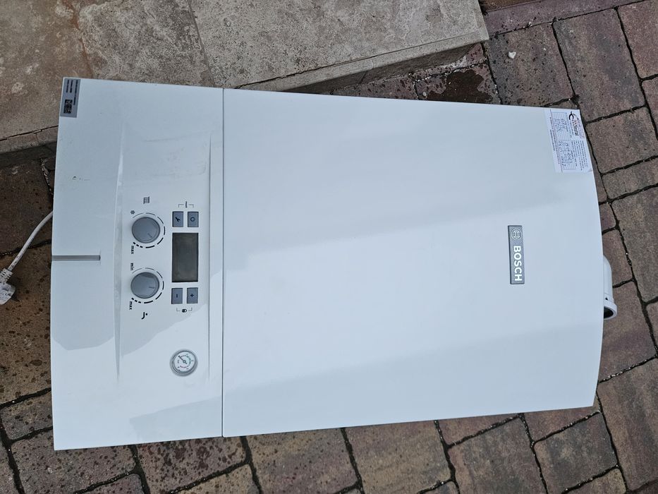 Centrala Bosch Condens 2000 W (ZWB24-1RE)