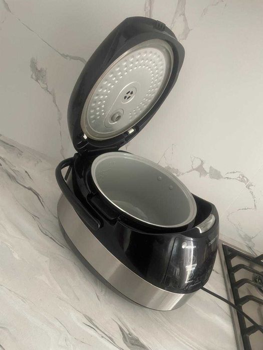 Мультиварка 5л POLARIS  16 программ