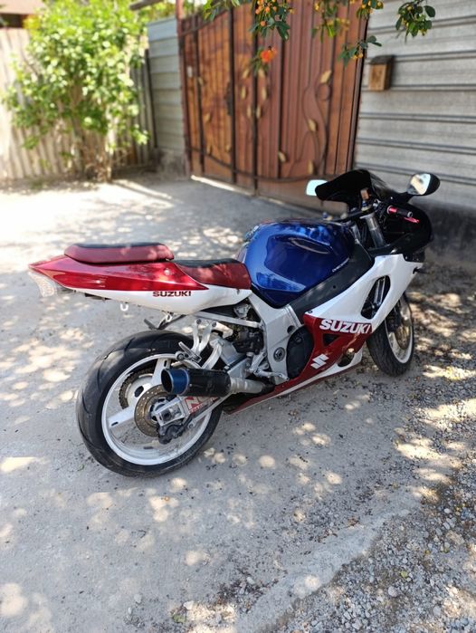 Продам мотоцикл SUZUKI