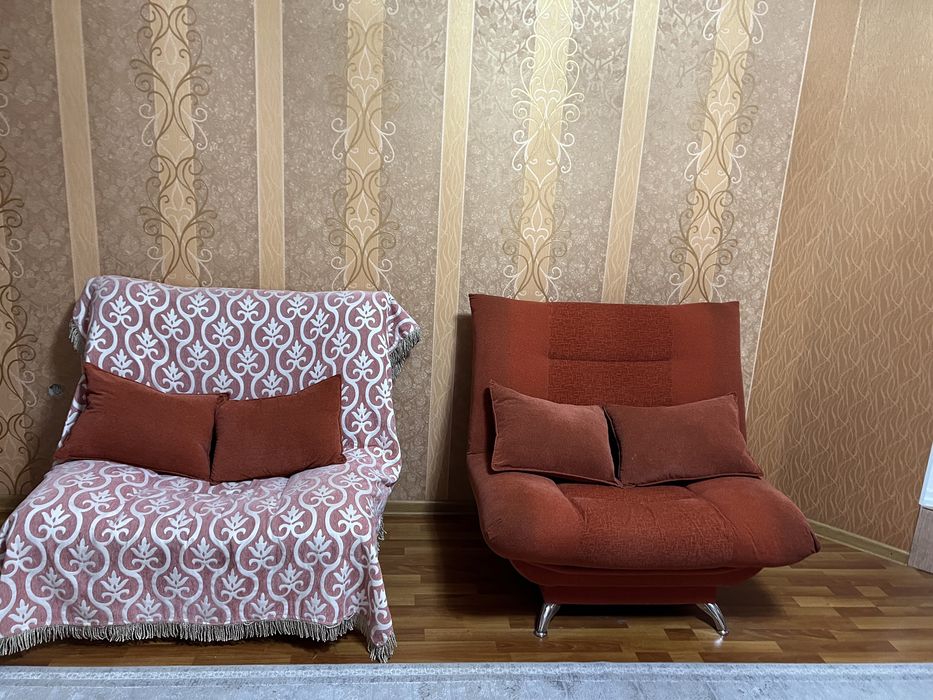 Продам два кресло