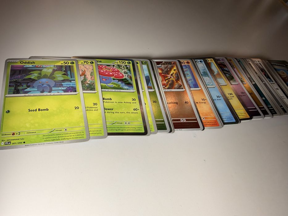 Carti Pokemon  +100 buc