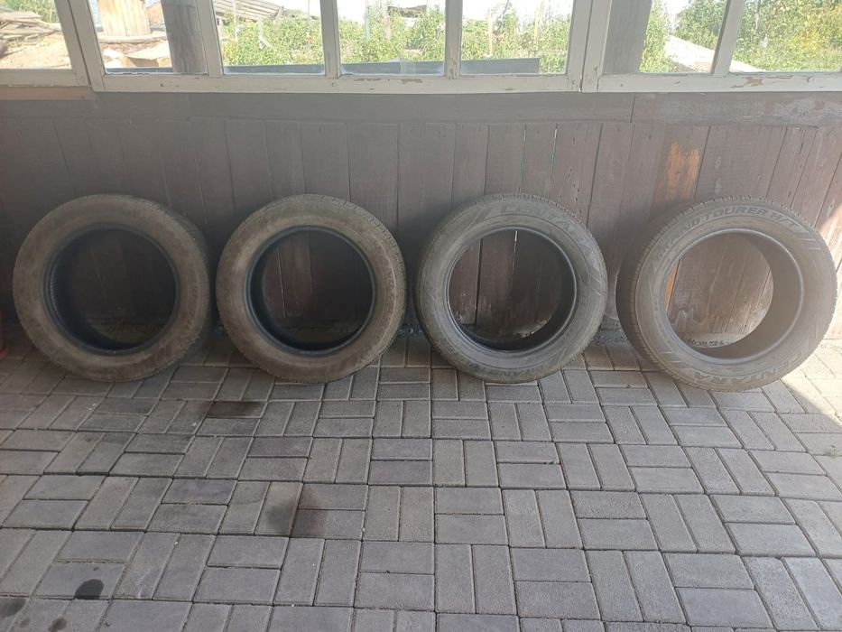 продам шины компелкт  17/60/225