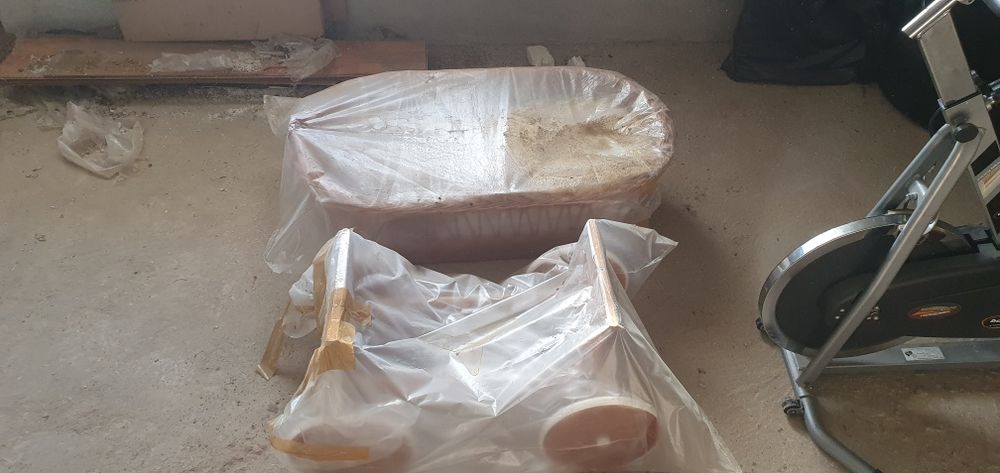 Pătuț împletit cu roti.