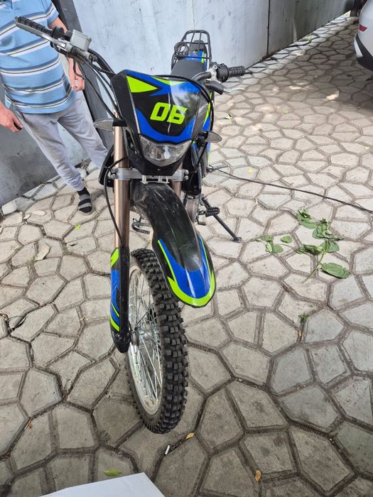 Мотоцикл Эндуро xung