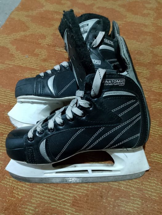 Коньки взрослые  41размер