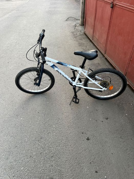 De vânzare două biciclete în stare buna