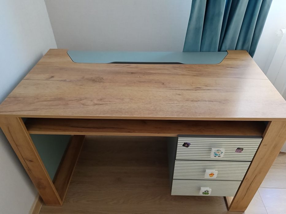 Продам Стол письменный