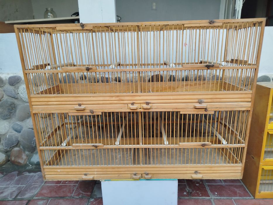 Кафас сотилади иккови хам яхши холатда