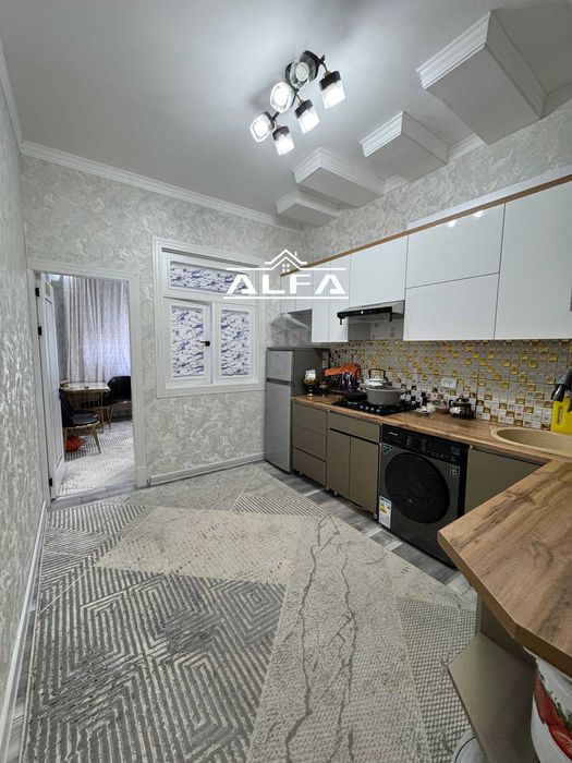 kvartira uy xonadon sotiladi 3 xonali qilingan 80m² 5-qavat.