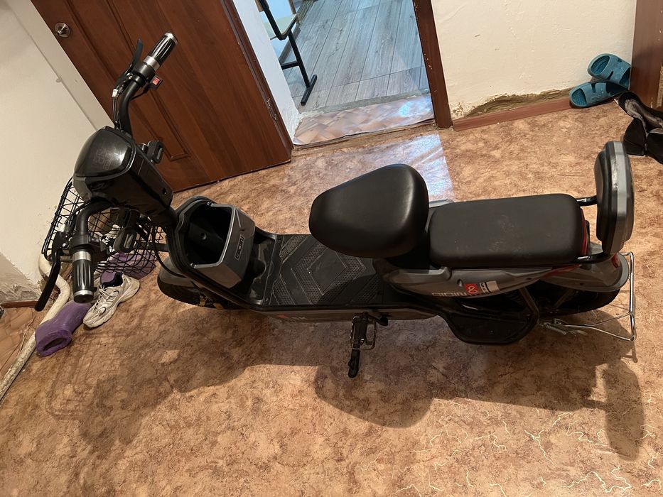 Скутер мопед электронный