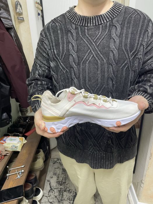 Продам кроссовки мужские Nike React оригинал