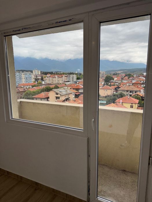 Продава се Двустаен апартамент в Разлог - 67 кв.м за 777 €/кв.м - Снимка #9