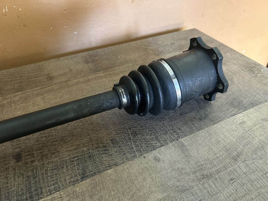 Полуоска за VW Golf V 2.0tdi DSG кутия