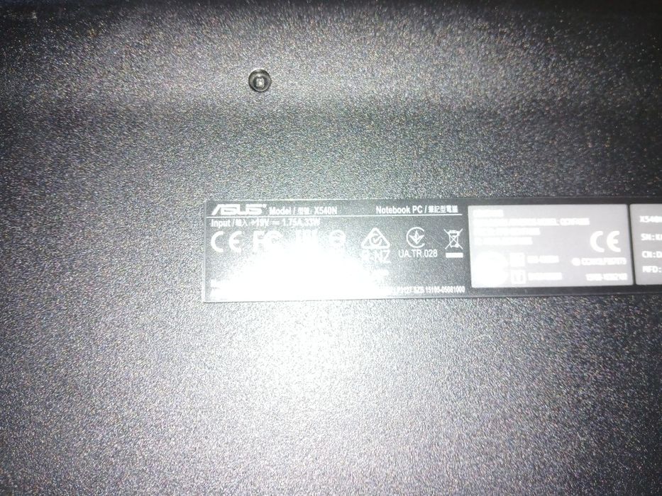 Asus notebook sotiladi