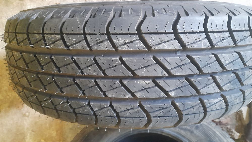 Гума нова 245/70R16
