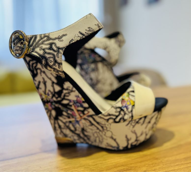 Сандали Just Cavalli