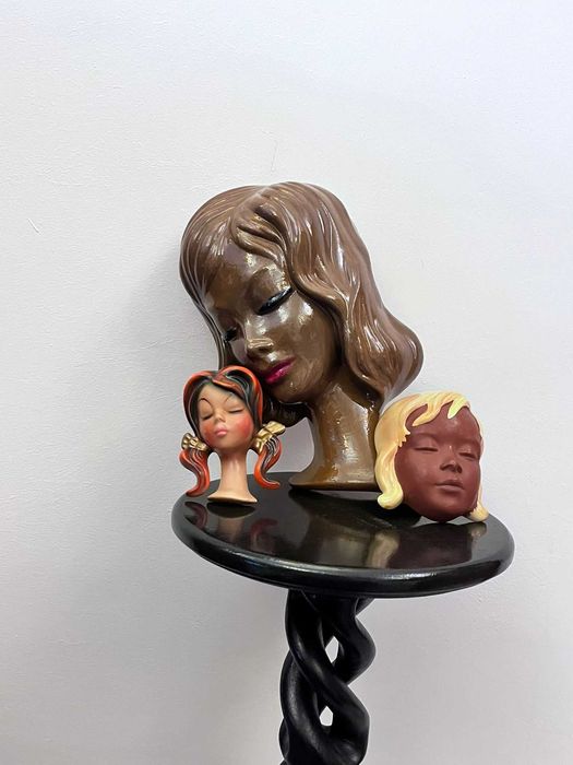 Set trei bibelouri statuete bibelou masti W Germania ceramice vechi