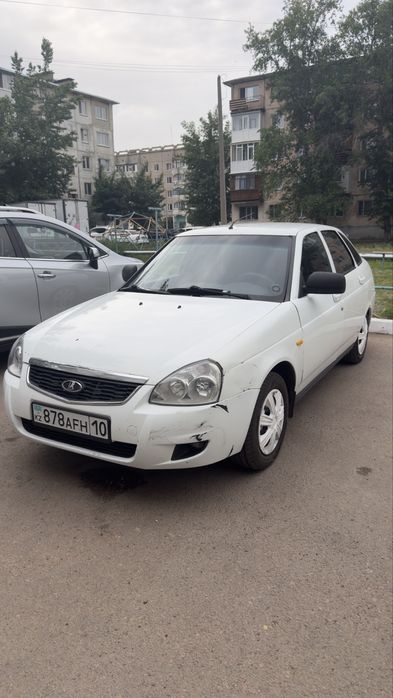Продам приору 2013 год