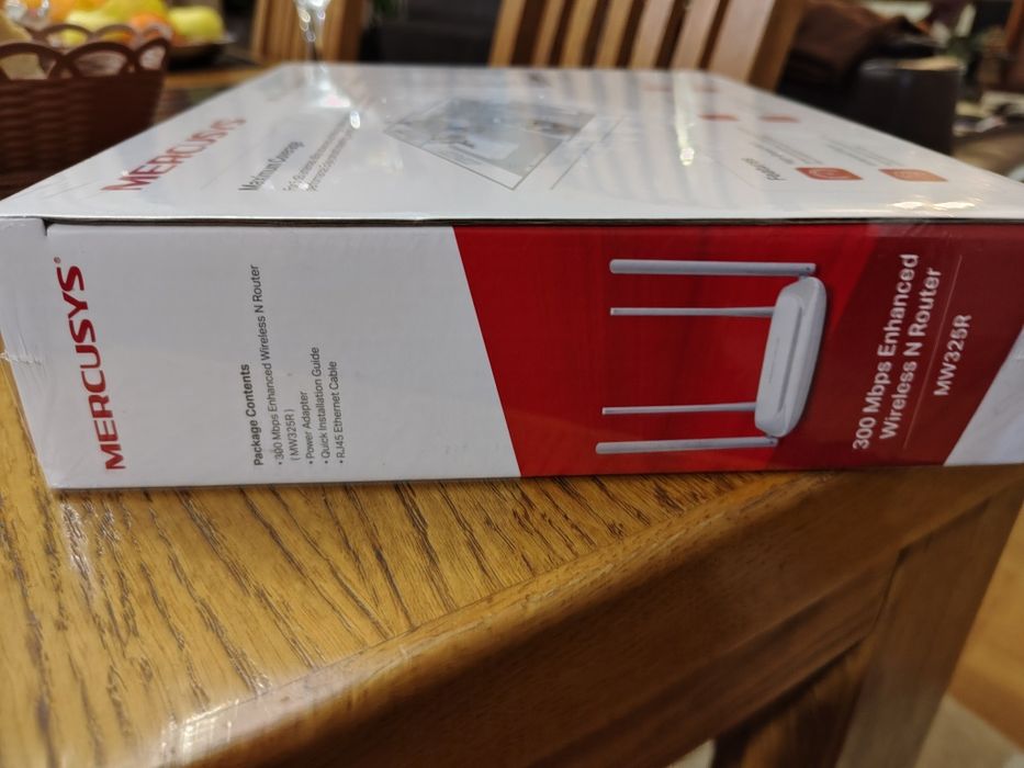 Безжичен рутер Mercusys MW325R, 300Mbps, 4 порта, 10/100Mbps, 4 антени