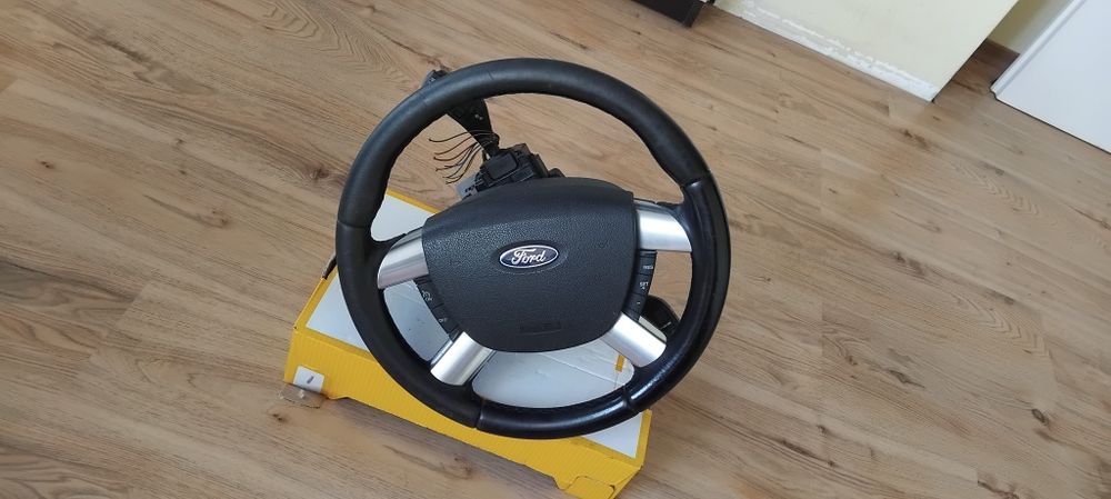 Мултифункционален волан с аербег airbag и лентов кабел + лост за мигач