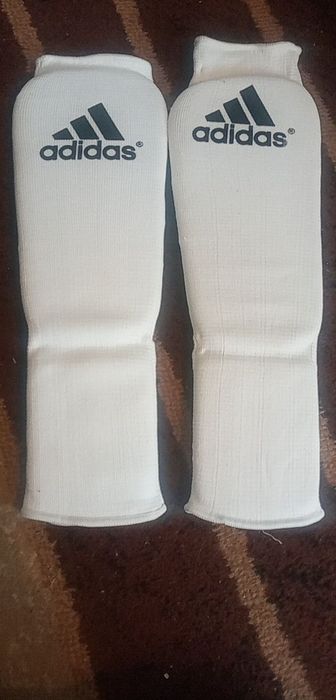 Продам, боксёрский перчатки и щётки