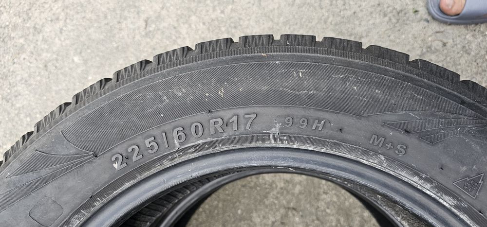 Anvelope de iarna 225 60 R17, 2 buc