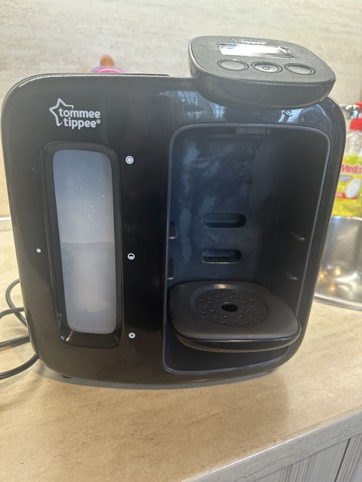 Уред за приготвяне на адаптирано мляко