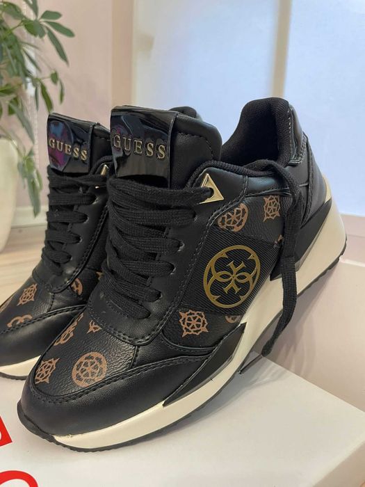 Сникърси Guess 36 номер НОВИ маратонки