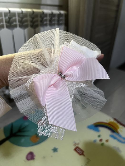 Продам шикарное платье ,копмлект  для девочки