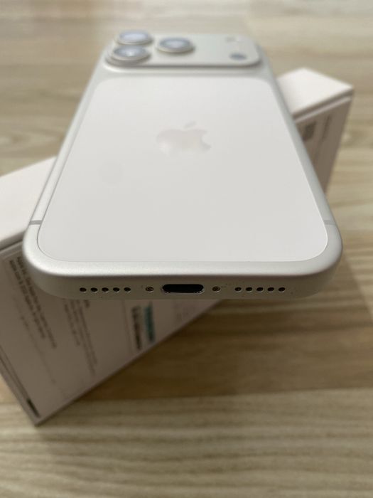 iPhone 17 PRO , ca NOU , 100% Bateria , Accept Schimburi