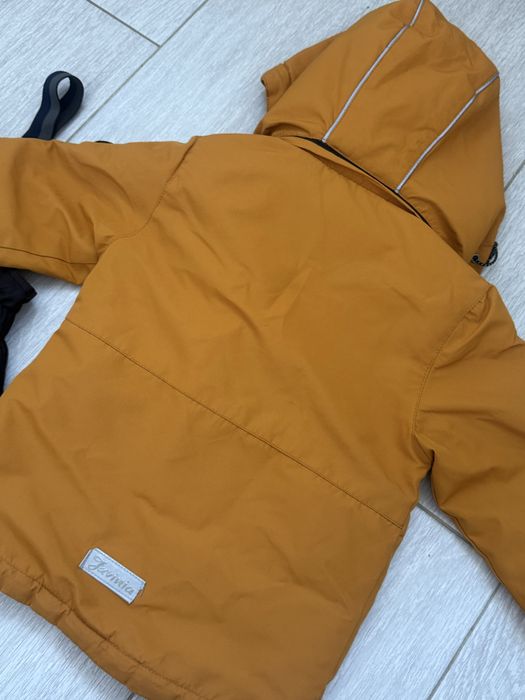 Продам детский весенний костюм