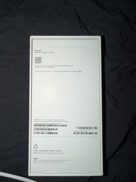iPhone 17 white 256GB