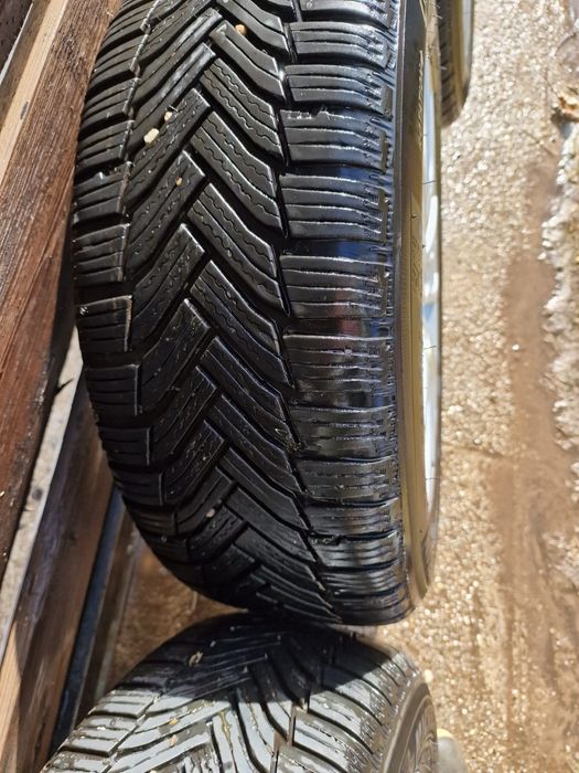 Jante + anvelope iarnă 205/55/16 Michelin Alpin 6 Ford Focus  3