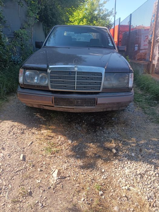 На части Мерцедес 124