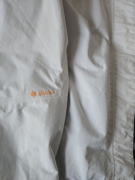 Geaca anti-ploaie L, anti-vant, Made in Islanda

noua cu etichet