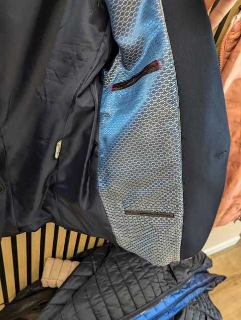 Vand costum blumarine