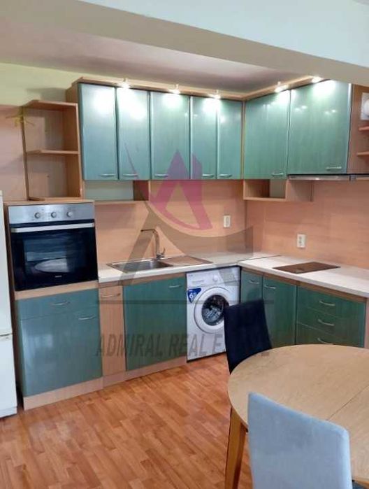 Атрактивна цена -тристаен-Лятно кино