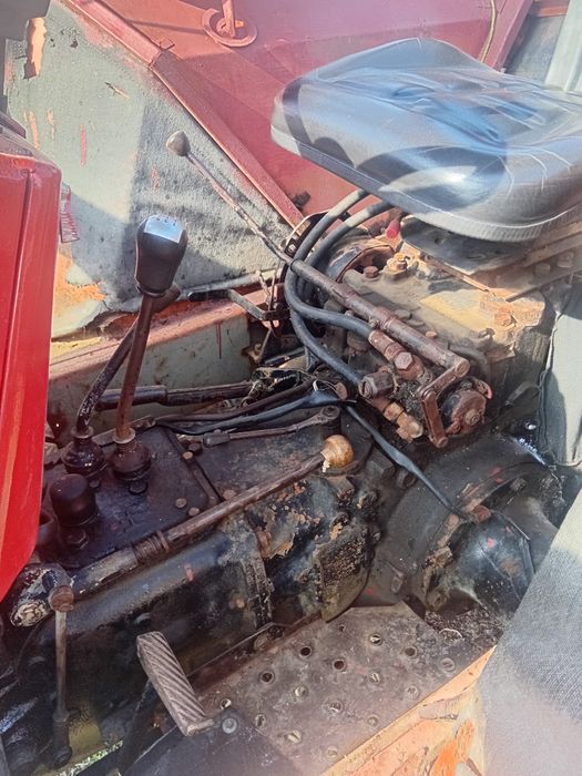 Tractor Universal U453 – 53 CP – gata de muncă