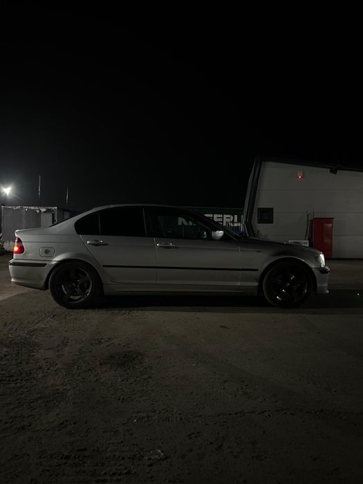 BMW 3 Series 2002 — imagine 4
