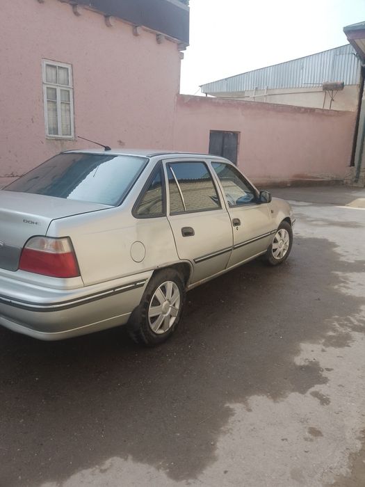 Нексия донс сотилади