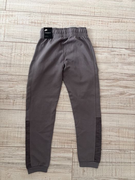 Детско долнище ,,Nike”