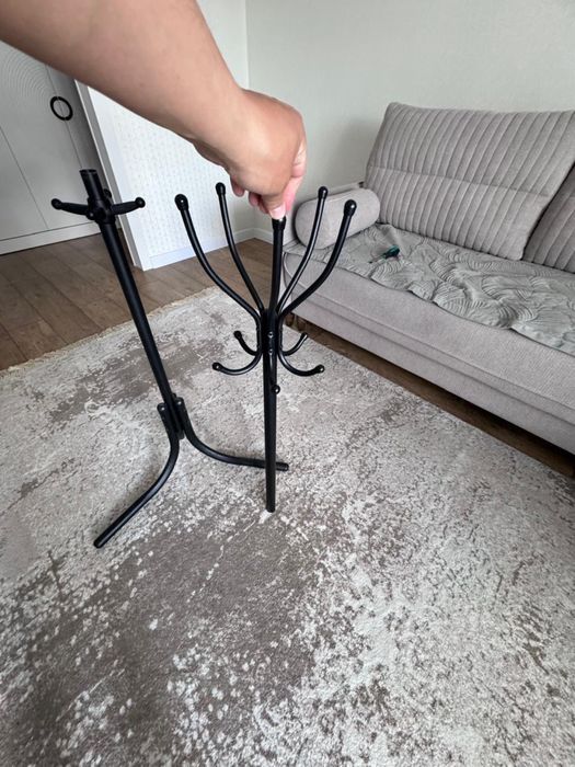 Напольная вешалка