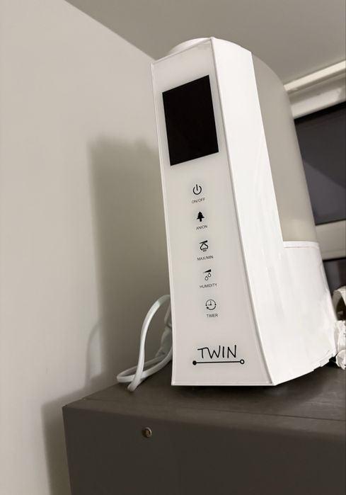 Umidificator cu ionizare si difuzor arome TWIN alb, Airbi BI3222