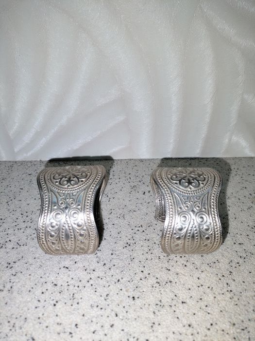 Күміс білезік сатылады