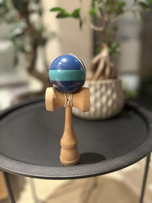 Vand colectie de kendame dau si la bucata