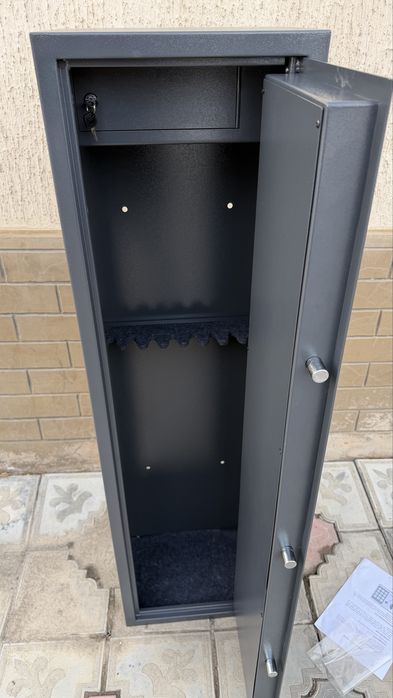 Сейф отличного качества