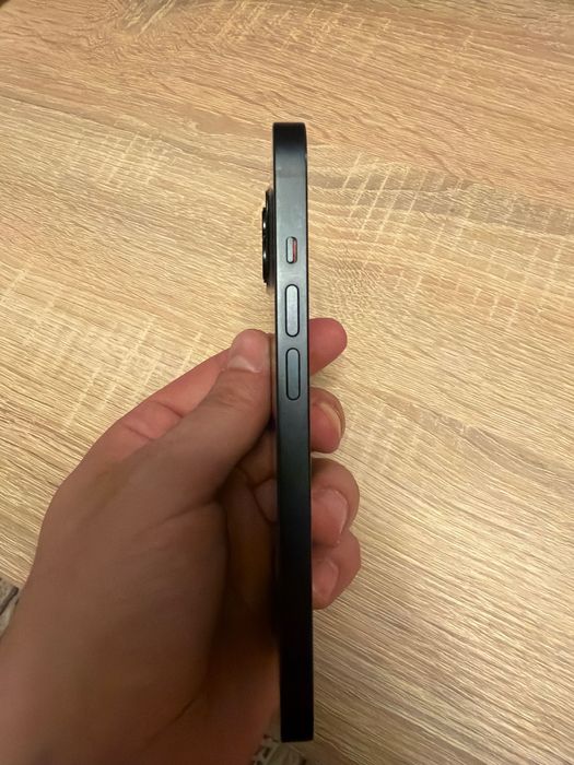 Iphone 13 Midnight 79% baterie