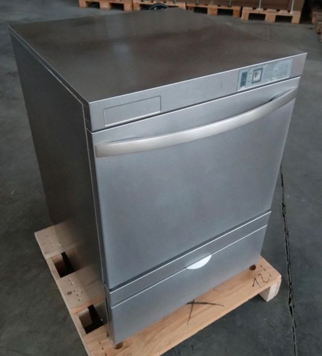 Masina de spalat vase si pahare Winterhalter